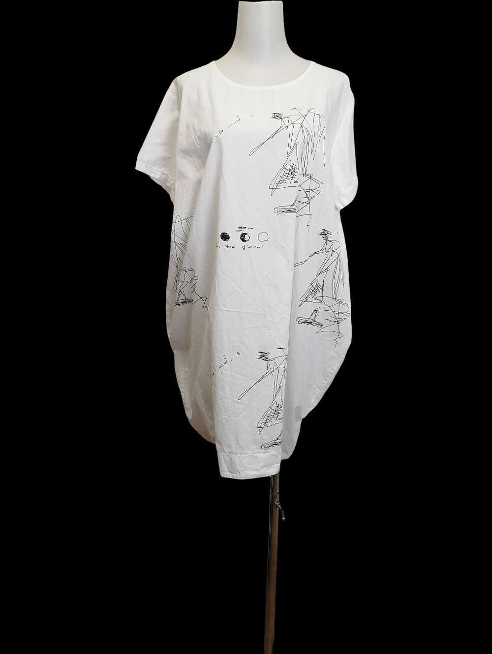 🌿🌿White Short Sleeve Graphic Shift Dress